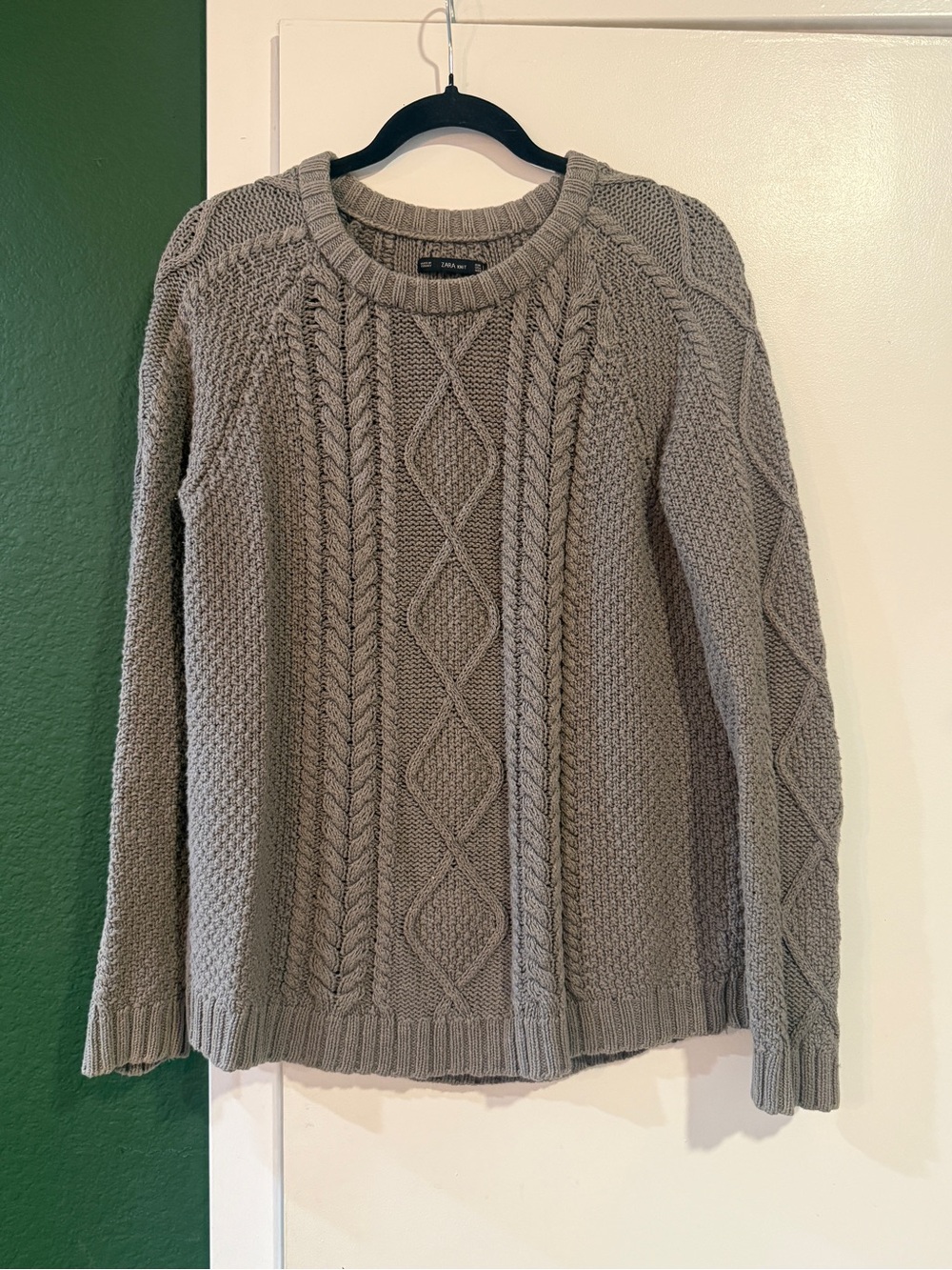 Zara Knit Ribbed Crewneck Sweater in Light Gray